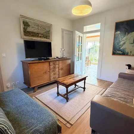Confortable Maison Familiale A 5 Minutes Du 別荘 エクスレバン