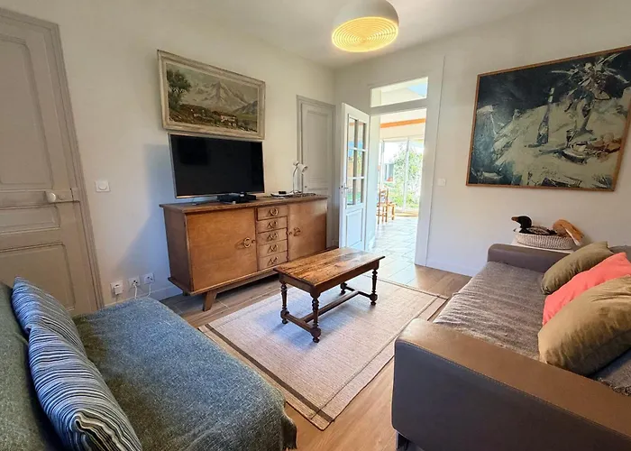 Confortable Maison Familiale A 5 Minutes Du 別荘 エクスレバン