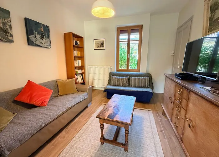 Confortable Maison Familiale A 5 Minutes Du * エクスレバン