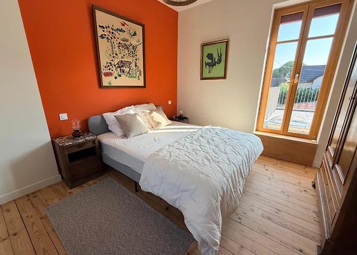 Confortable Maison Familiale A 5 Minutes Du * エクスレバン